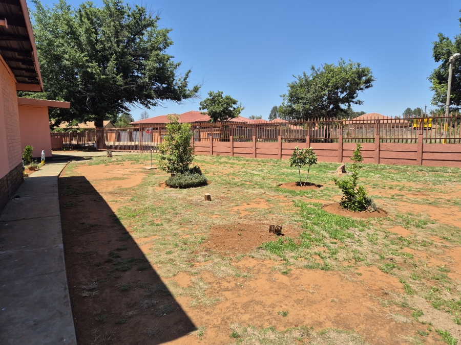 4 Bedroom Property for Sale in Stilfontein Ext 3 North West